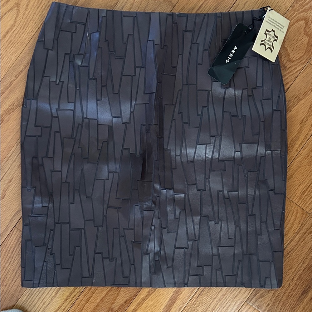 NWT Akris Geometric Patterned Pencil Skirt in Rich Brown Leather length 19”
